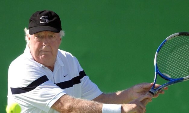 Muere Fred Stolle, doble campeón de Grand Slam en los sesenta