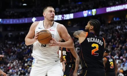 La brutal actuación de récord de Nikola Jokic con un triple-doble inverosímil que asombra a la NBA