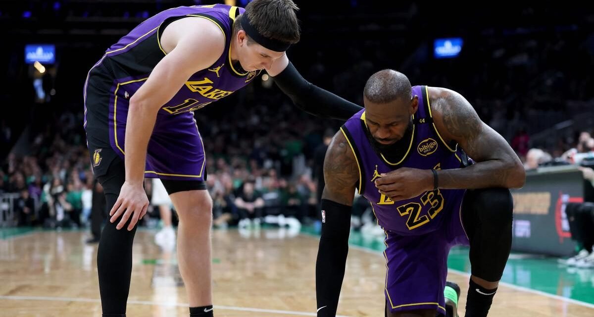 Los Lakers se estampan en Boston: fin a la racha y lesión de LeBron James