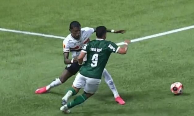 Vitor Roque: piscinazo y polémica victoria de penalti en su debut con el Palmeiras
