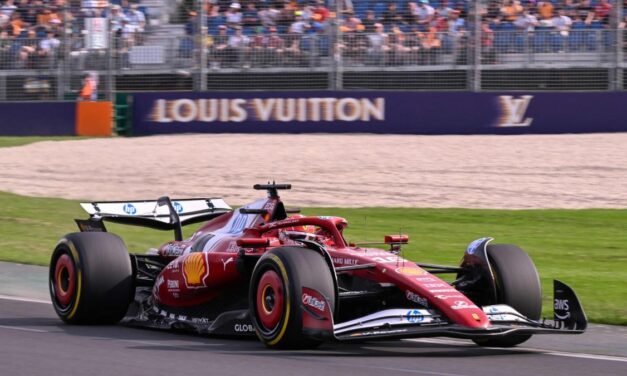 Leclerc domina los libres por delante de McLaren; Sainz y Alonso, lejos de los mejores