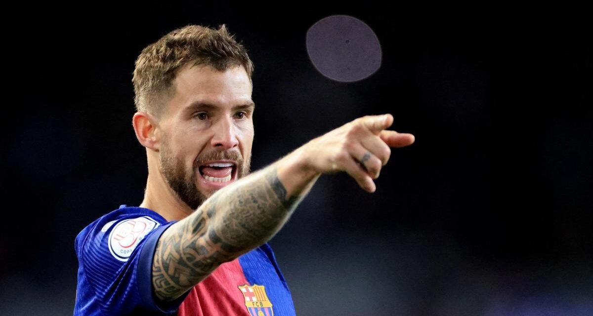 Osasuna recurre el partido ante el Barcelona por alineación indebida de Iñigo Martínez