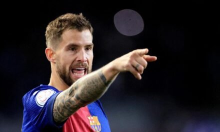 Osasuna recurre el partido ante el Barcelona por alineación indebida de Iñigo Martínez