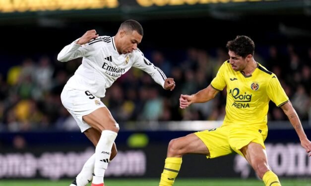 El Real Madrid remonta en Vila-real con un doblete de Mbappé