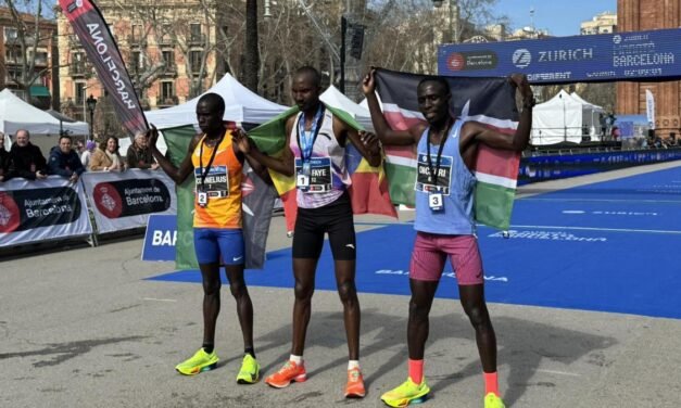 El etíope Deriba y la keniata Chelimo pulverizan los récords del maratón de Barcelona