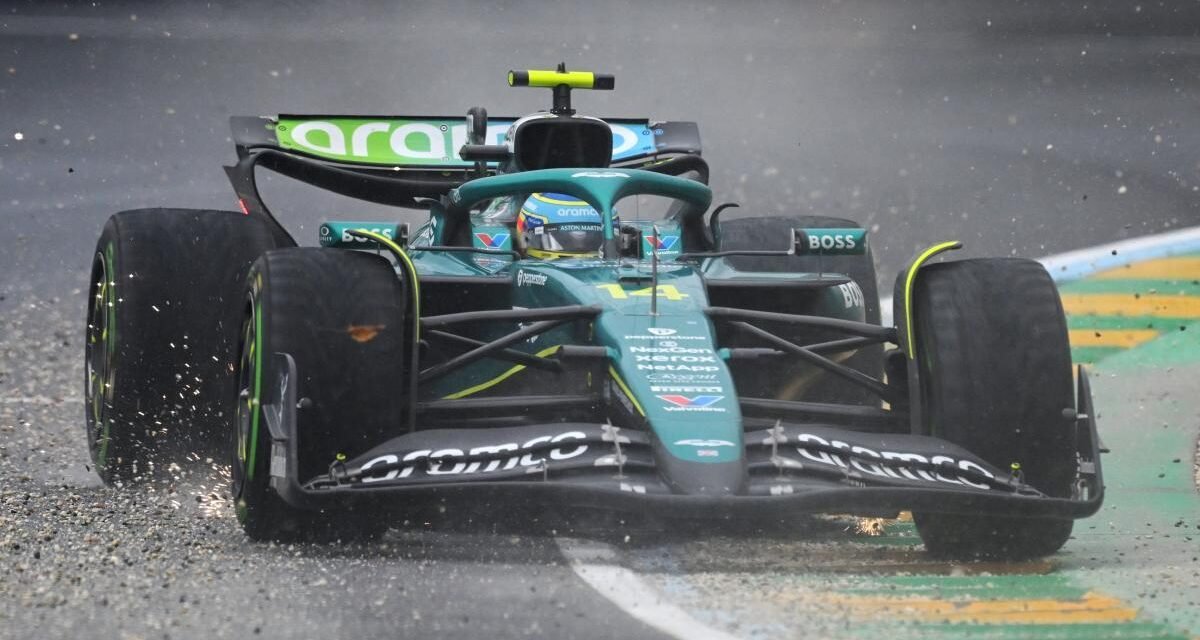 Alonso, tras su accidente: “Es un error o incidente muy caro para el equipo”