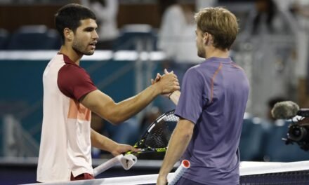 Alcaraz se despide de Miami tras caer fulminado ante Goffin