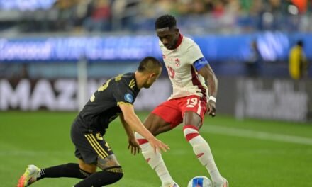 Alphonso Davies se rompe el cruzado y se pierde lo que resta de temporada