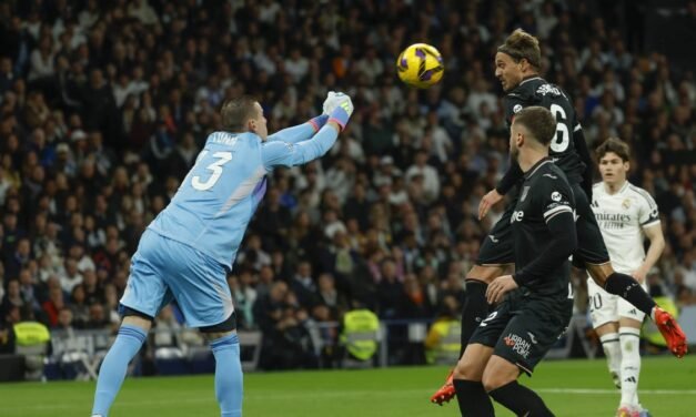 Lunin reconoce que el Real Madrid recibió ayudas arbitrales y luego rectifica