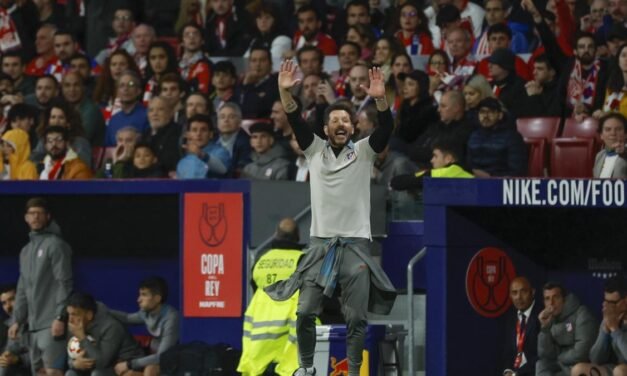Simeone: “El Barcelona fue superior y hay que felicitarlos”