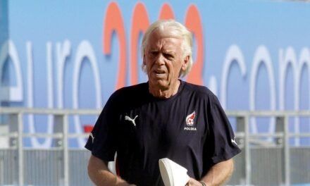 Muere Leo Benhakker, el entrenador de la Quinta del Buitre