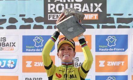 Ferrand Prévot toca la gloria en la París-Roubaix y se corona como la reina de los adoquines