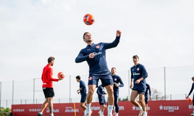 El Girona busca oxígeno en El Sadar
