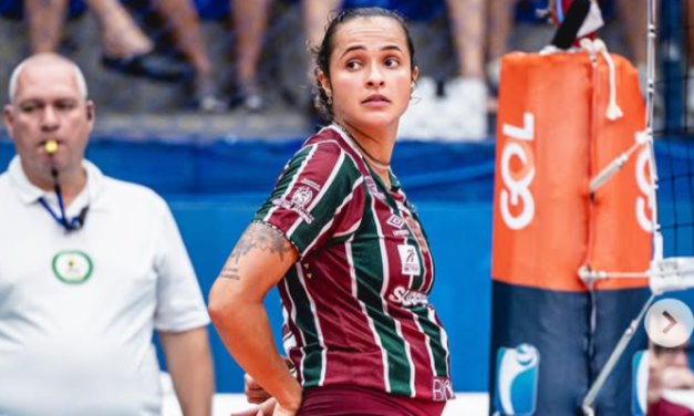Una jugadora de voleibol compite embarazada y reabre el debate sobre maternidad y deporte de élite