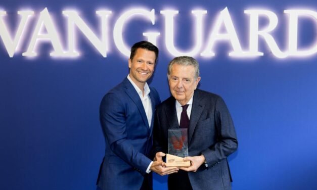 La Federació Catalana homenajea a Carlos Godó Valls, fundador del Trofeo Conde de Godó