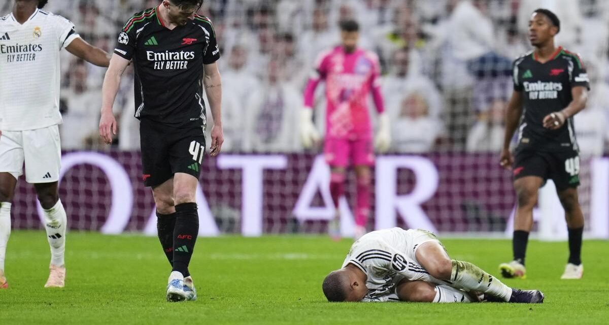 Mbappé sufre un esguince que pone en riesgo su presencia en la final de Copa contra el Barça