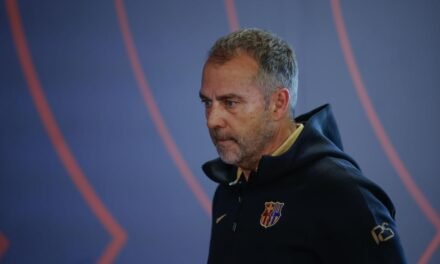 El Barça secunda a Flick en sus críticas hacia los horarios y elevará “una queja formal”