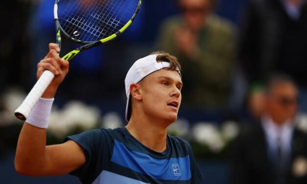 Rune fulmina a Khachanov y será el primer danés que jugará la final en Barcelona