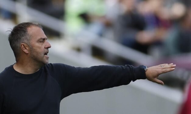 Hansi Flick: “Estoy realmente contento de cómo reaccionamos; el equipo nunca se rinde”