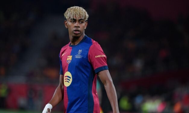 Lamine Yamal, a las puertas de ser centenario con el Barça