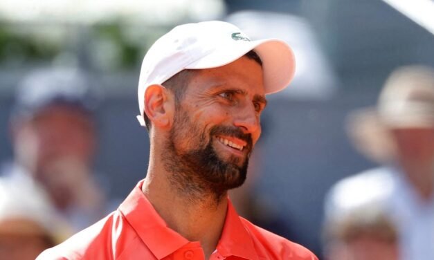 Djokovic se toma un respiro en tierra batida antes de Roland Garros