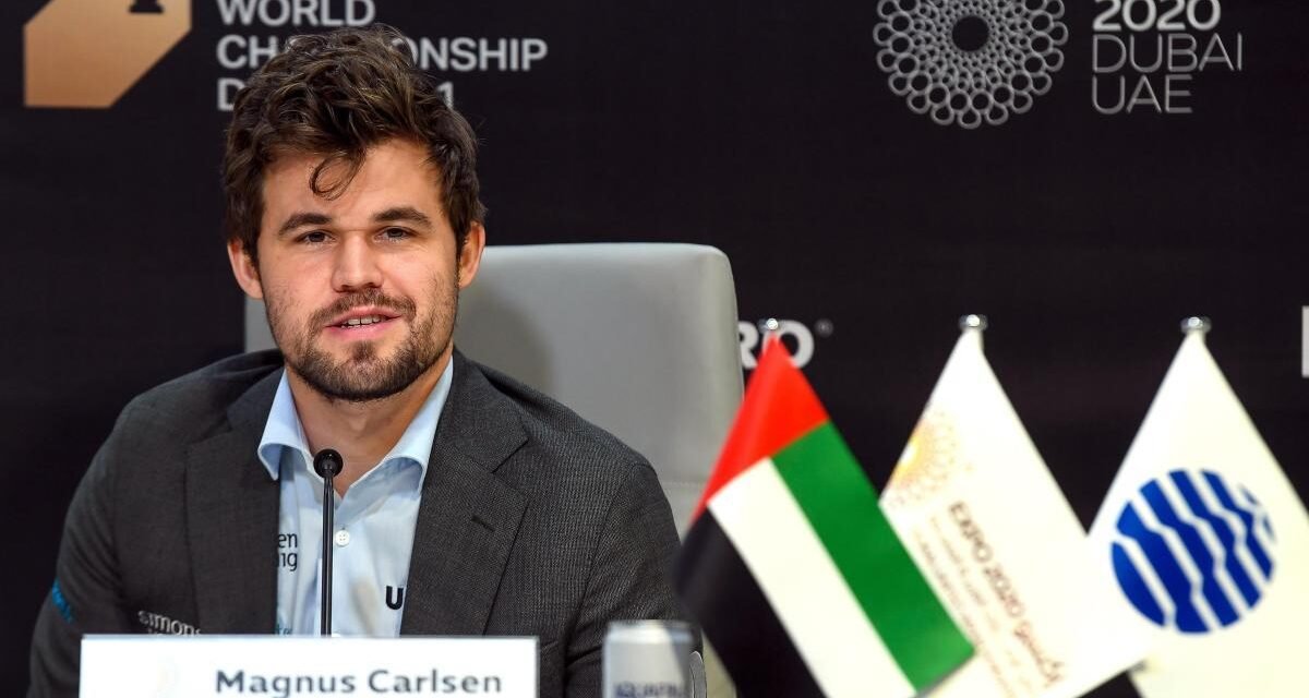 Magnus Carlsen hace tablas contra el mundo