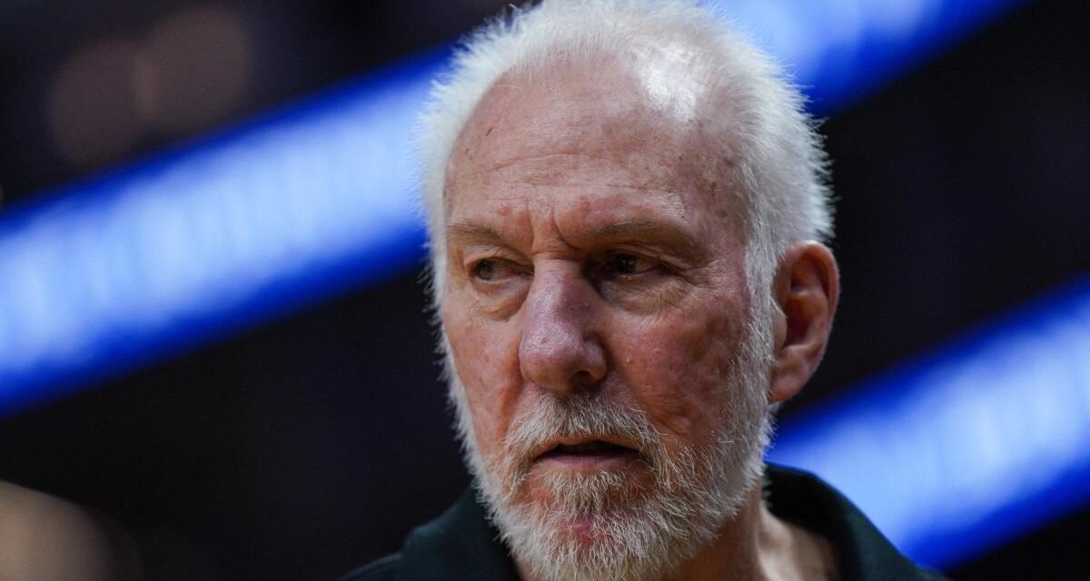 Popovich abandona el banquillo de los Spurs tras 29 temporadas