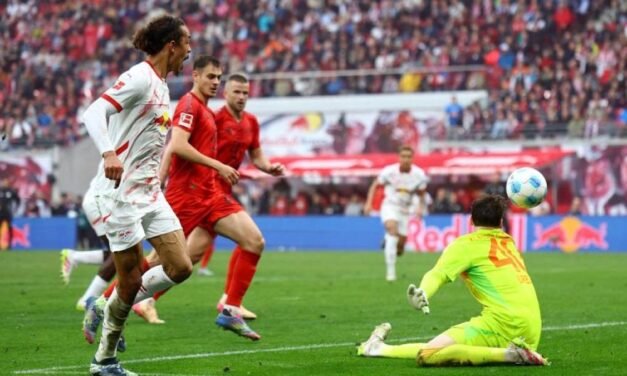 El Leipzig frustra el alirón del Bayern en el 94 y alarga la maldición de Harry Kane