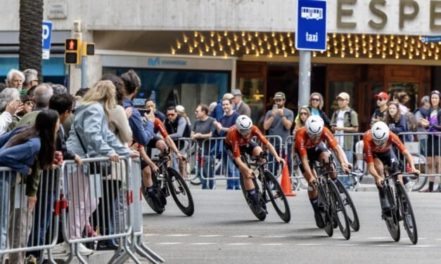 Ellen van Dijk celebra el día de la madre en la Vuelta femenina