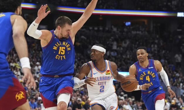 Denver sobrevive a una noche desastrosa de Jokic y acorrala a Oklahoma