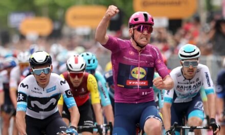 Mads Pedersen, de la ‘ciclamino’ a la rosa