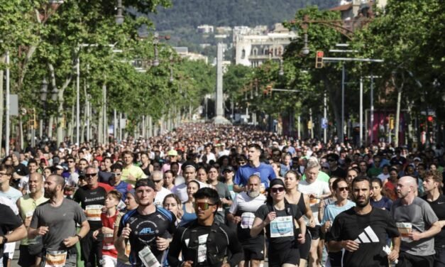 Una marea de 40.000 personas participa en la Cursa El Corte Inglés