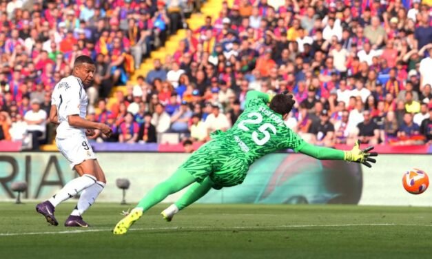 Szczesny: “El Barça me ha ofrecido renovar dos años, pero tengo que consultarlo con la familia”