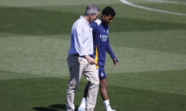 Rodrygo se retira del entrenamiento