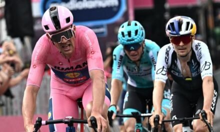 Pedersen completa su triplete de victorias en Matera