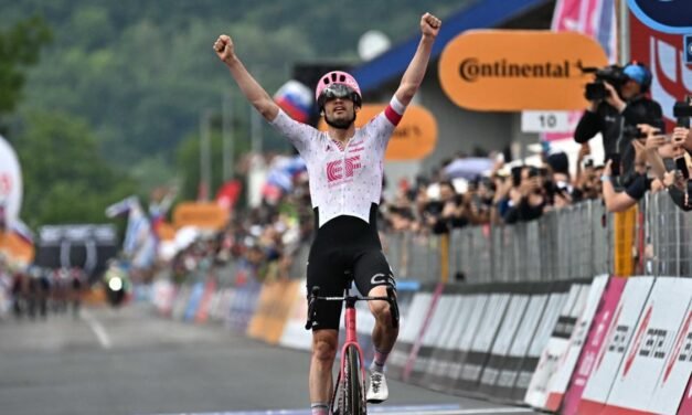 Del Toro salva una caída y refuerza su liderato en el Giro