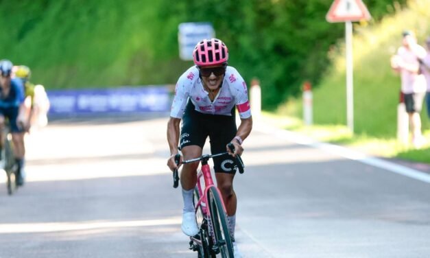 Carapaz se exhibe en San Valentino y Ayuso dice adiós a sus opciones en el Giro