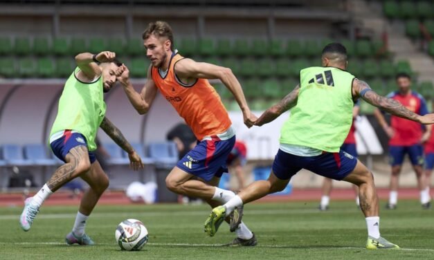 De la Fuente apuesta por Mingueza y Fabián como titulares para la final de la Nations League