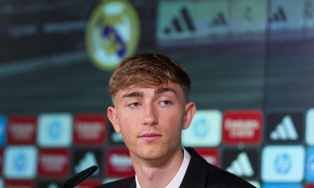 Huijsen: “Es el mejor día de mi vida”