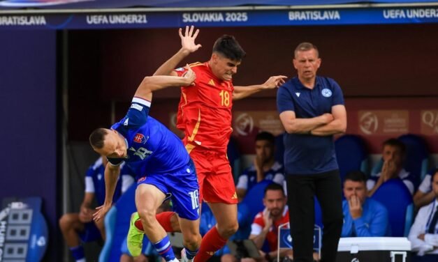 Gerard Martín abandona el Europeo sub-21 por una lesión en un dedo de la mano