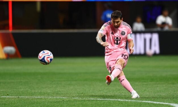 Inter Miami vence al Oporto con un golazo de falta de Messi