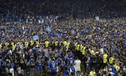 El estallido de alegría del Oviedo tras una larga travesía por el desierto