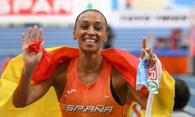 Ana Peleteiro, 29 años: “Siendo deportista, tengo que hacerme recogidos todos los días y hago la técnica del ‘oiling’ para fomentar el crecimiento de mi cabello”