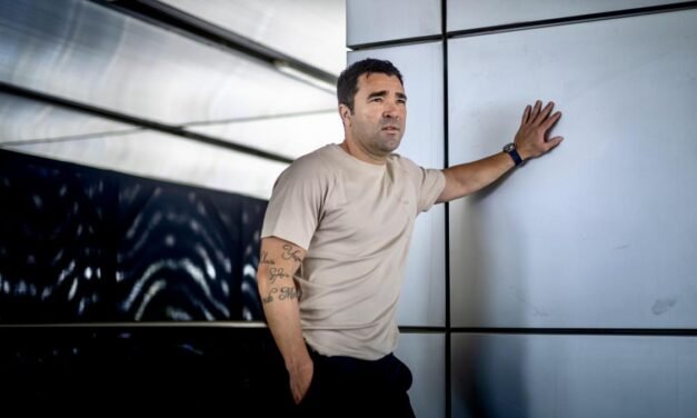 Deco prosigue con la demanda a Víctor Font por sus declaraciones sobre Vitor Roque