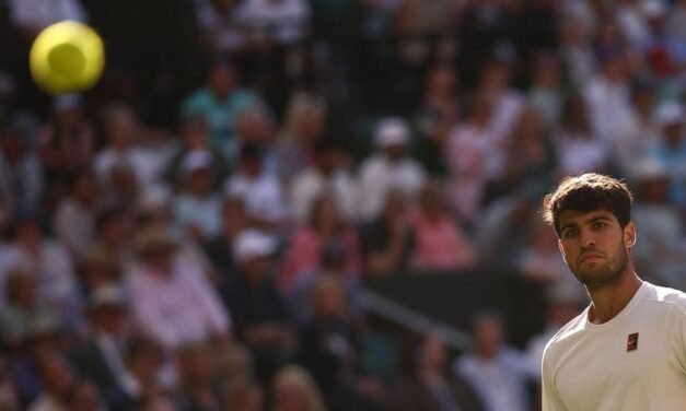 Y el ídolo local es Alcaraz: a la semifinal en Londres