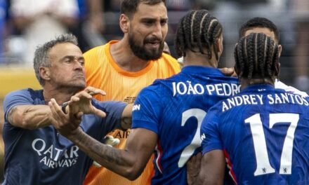Triste final del Mundial de Clubs: tangana entre el Chelsea y el PSG con Luis Enrique implicado