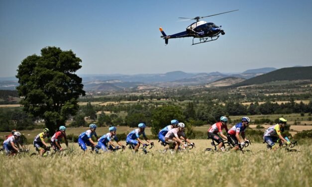 El Tour que no es veu: així funciona la maquinària audiovisual per vendre un país i el seu patrimoni