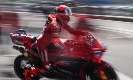 Marc Márquez se ríe también de la presión para ganar la Sprint de Brno