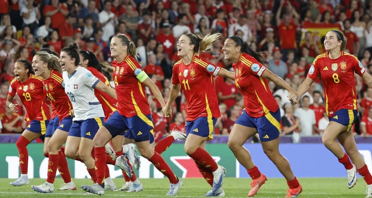España se instala en las alturas del fútbol femenino