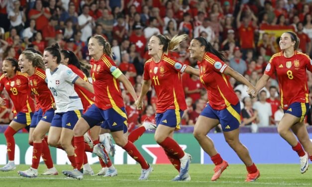 España se instala en las alturas del fútbol femenino